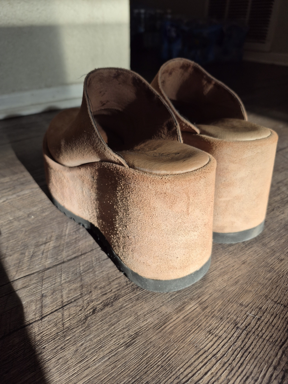 💕Free People Suede Platform Mule in Tan Suede Size 7.5💕 - Picture 4 of 8